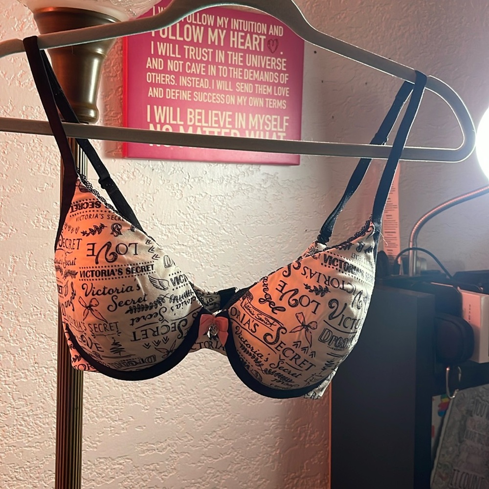 VS Bra